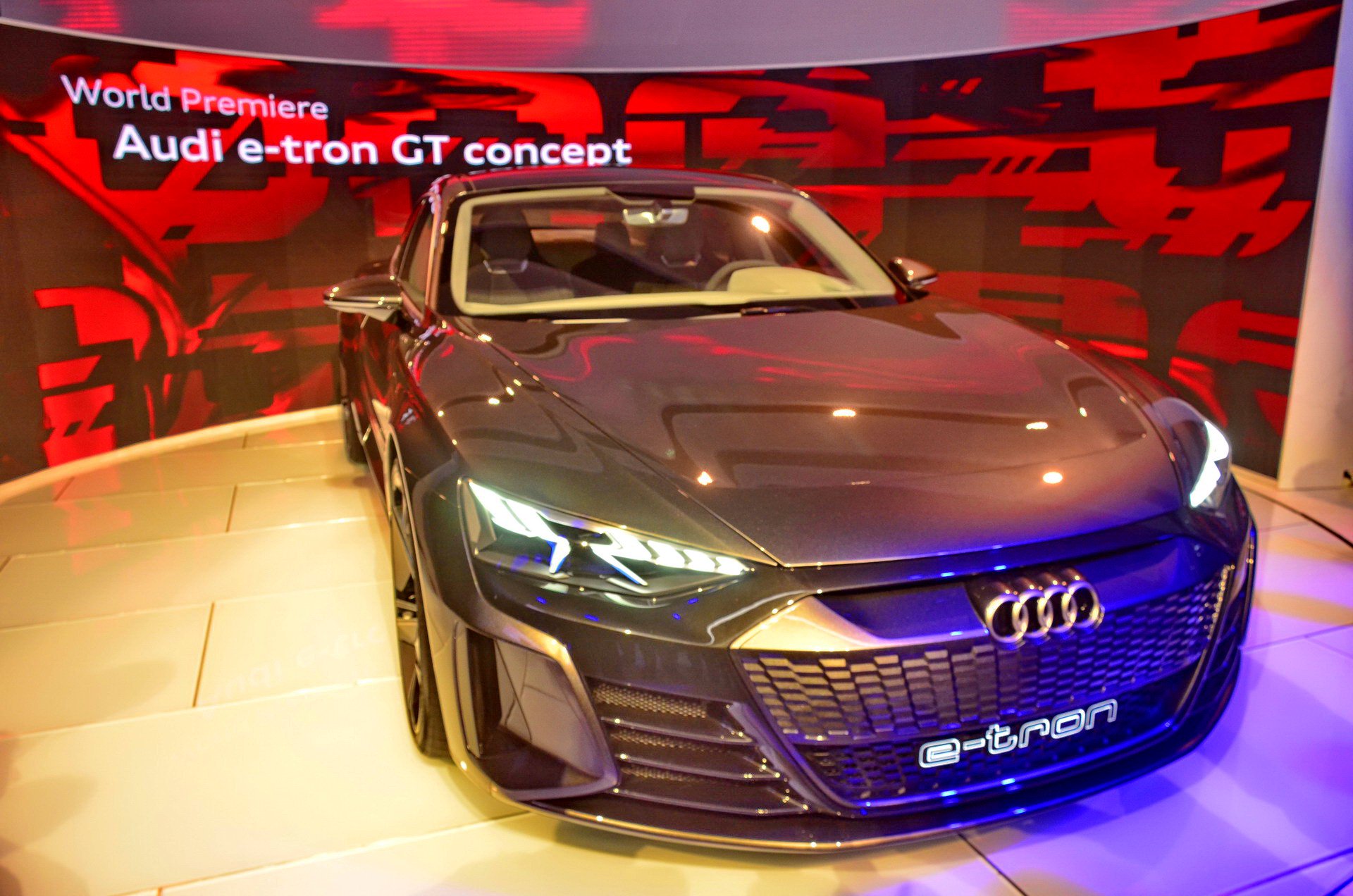 Audi e tron Тони Старк