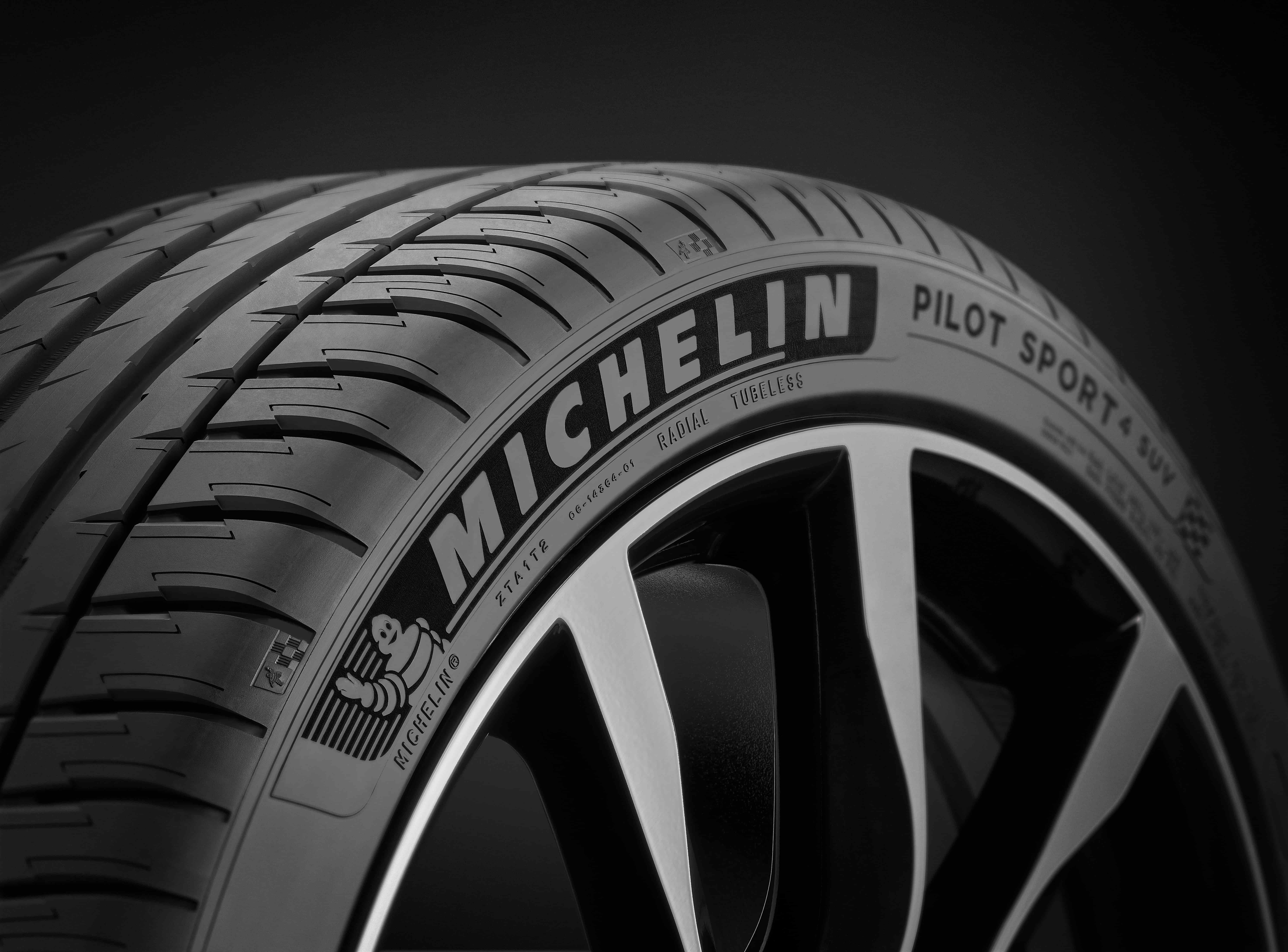 Pilot sport шины. Michelin Pilot Sport 4 SUV. Pilot Sport 4 SUV XL Michelin. Michelin Pilot Sport 4 SUV, 255/40 r21. Мишелин 275/50/21 v 113 Pilot Sport-4 SUV XL.