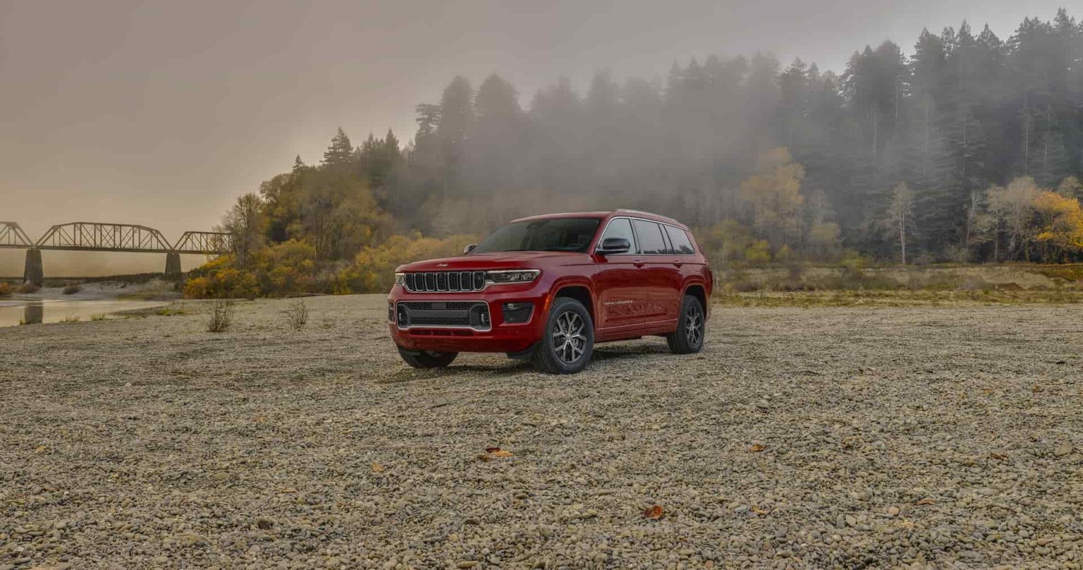 2021 Jeep Grand Cherokee L üç koltuk sırası ile geldi Doğan Kabak