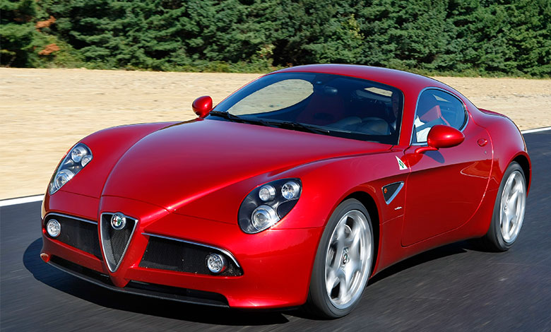 Alfa Romeo 8C Competizione süper otomobil